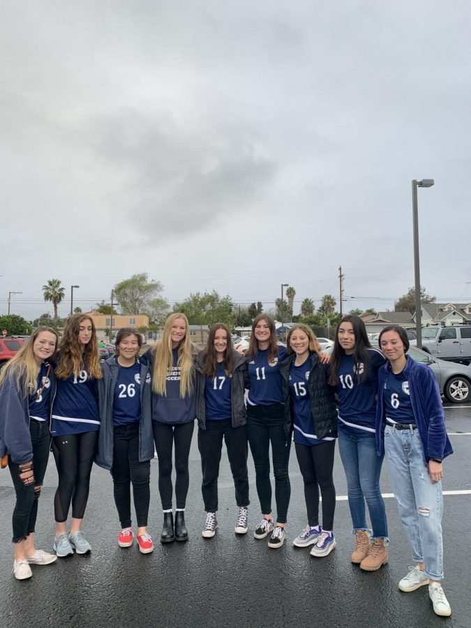 SDA's seniors come together before league match.