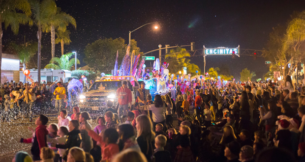 People of Encinitas welcoming the holiday parade back to the streets